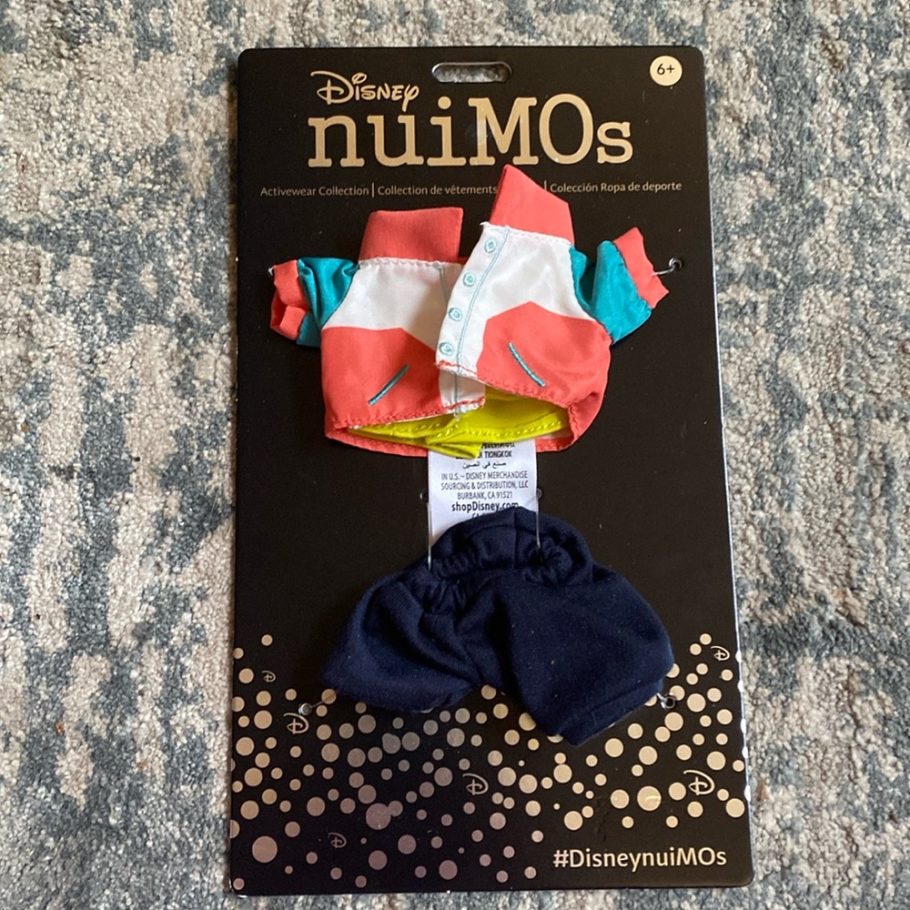 Disney Nuimos outfit